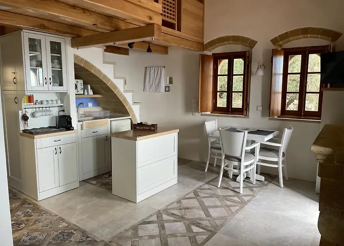 Monovasia Suites Anopolis