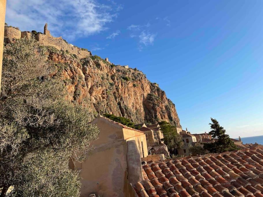 Monovasia Anopolis * Monemvasia